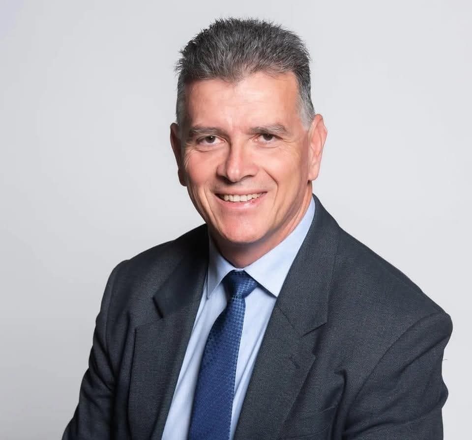 Βασίλης Κρητικός